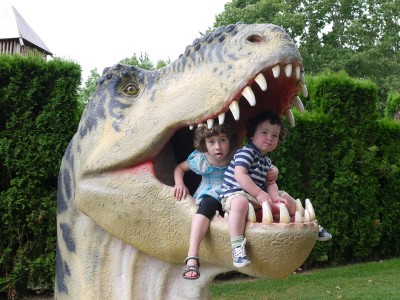 V Volčjem potoku bi nam bili dinozavri skoraj pojedli otroke.